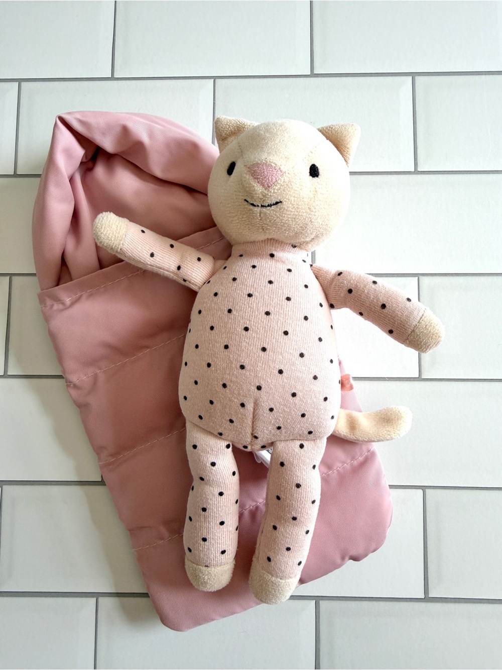 🐱 *Retired* JellyCat Snuggler Cat Pink Polka Dot w/ Sleeping Bag Soft Knit Toy - Picture 3 of 6